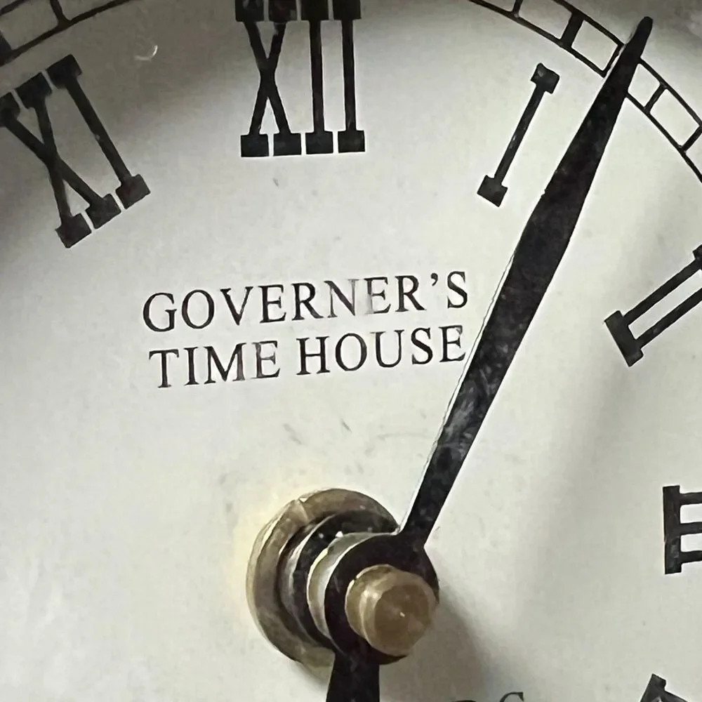 Governer's Time House Antler Mantel Clock Silver Metal Quartz Lodge Decor India